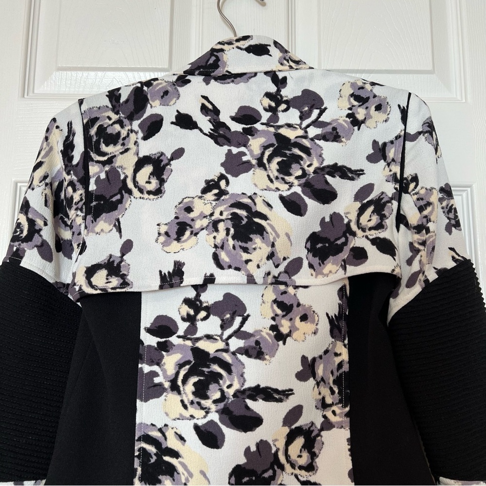 Aritzia Wilfred Black White Floral Montesson Moto Crepe Jacket - Sz 6 - Picture 9 of 16